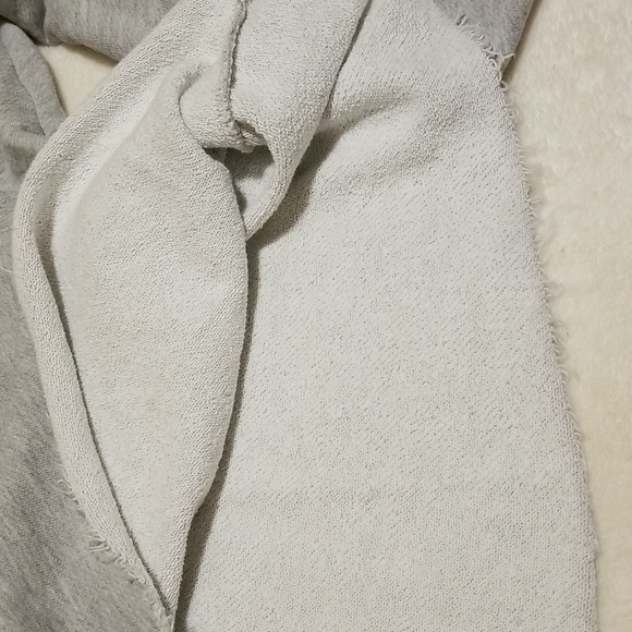 Tropic of C  sweatshirt - Picture 6 of 6